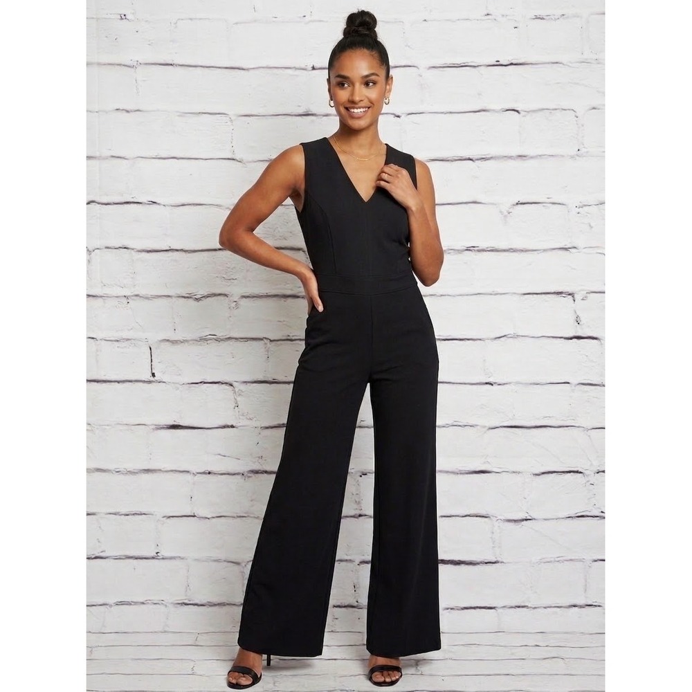 Spanx The Perfect Black Jumpsuit Wide Leg V-Neck Sleeveless Petite Large Black